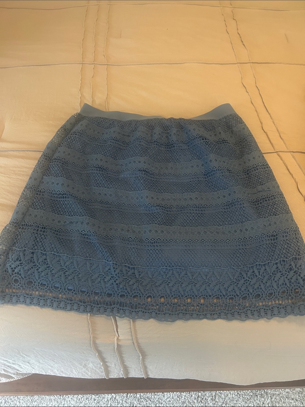 Blue Lace Lined Skirt-size Medium